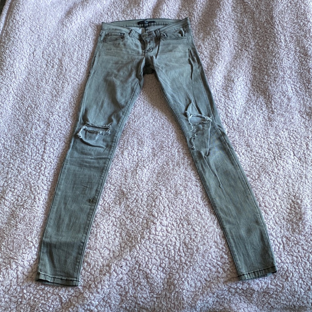 Flying Monkey Size 25 skinny jeans